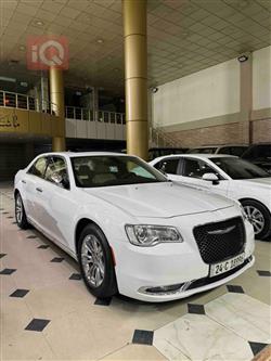 کرایسلەر 300